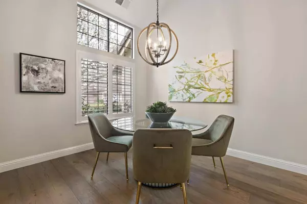 829 Shore Breeze DR, Sacramento, CA 95831