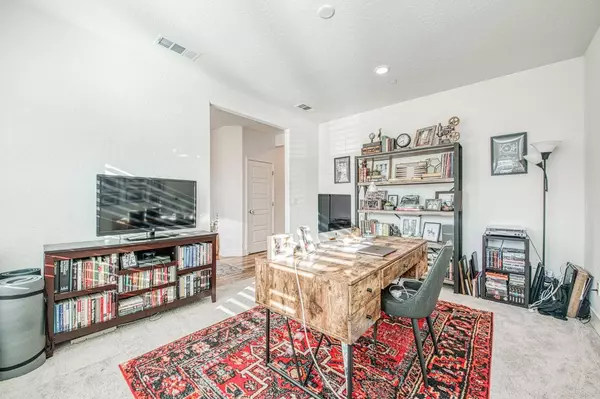 195 Timberline WAY, Madera, CA 93636