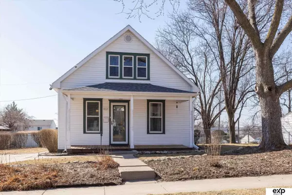 8025 Maywood Street, Ralston, NE 68127