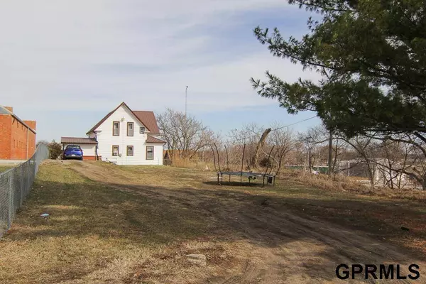 263 S 3rd Street, Tecumseh, NE 68450