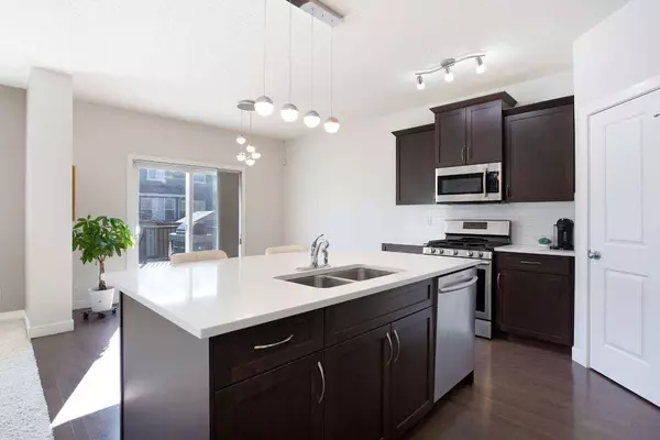 1729 Baywater DR SW, Airdrie, AB T4B 0T3