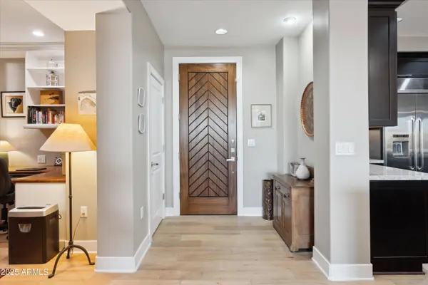 4805 N WOODMERE FAIRWAY -- #2006, Scottsdale, AZ 85251