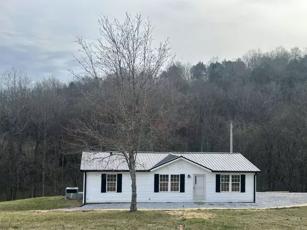 102 Hickman Creek Rd #S, Hickman, TN 38567