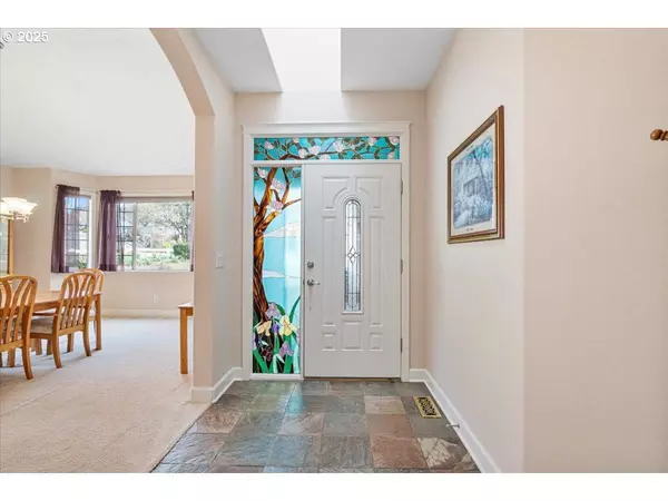 1395 NW WEST MEADOWS DR, Salem, OR 97304