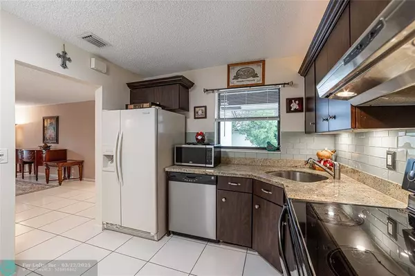 3119 Cocoplum Circle  #33105, Coconut Creek, FL 33063