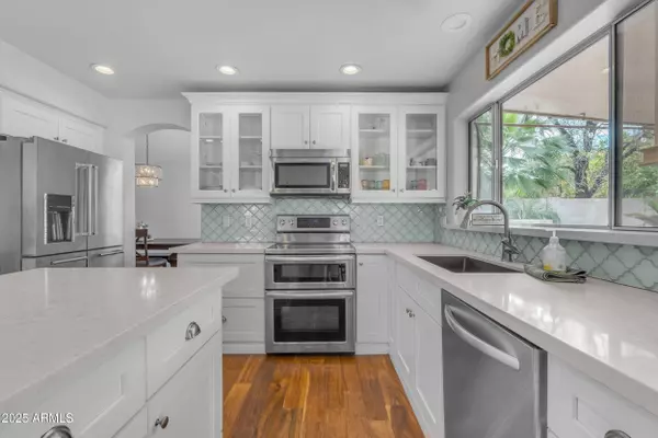 5615 W TONOPAH Drive, Glendale, AZ 85308