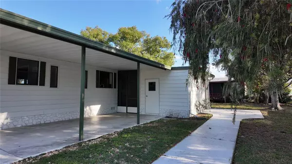 602 JASON DR, Lady Lake, FL 32159