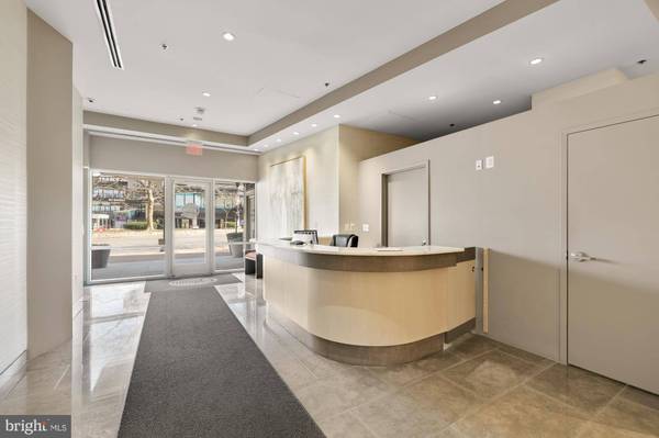 6820 WISCONSIN AVE #6009, Chevy Chase, MD 20815