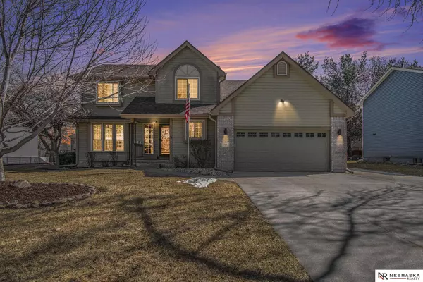 309 Fall Creek Road, Papillion, NE 68133