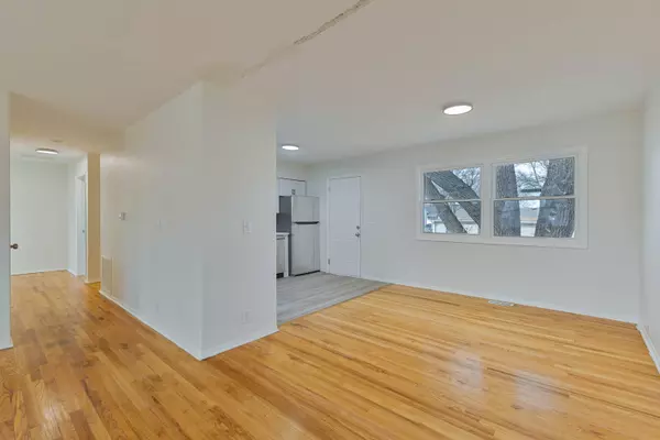 4020 BEL AIR DR, Council Bluffs, IA 51501