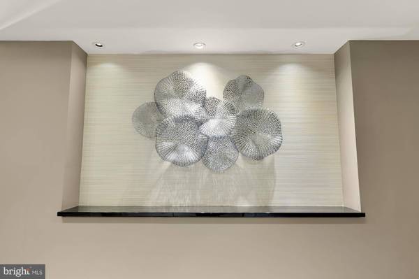 6820 WISCONSIN AVE #6009, Chevy Chase, MD 20815