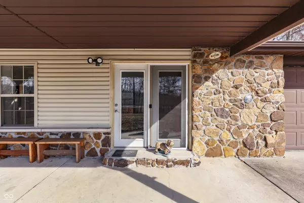 1265 N Shea Estates, Solsberry, IN 47459