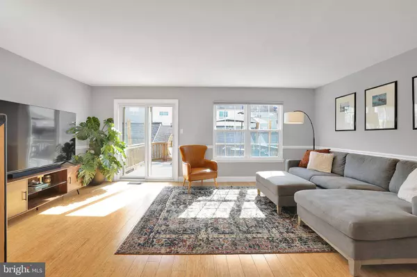 22952 REGENT TER, Sterling, VA 20166