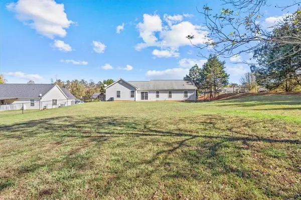 305 Windy Knoll CT, Westminster, SC 29693
