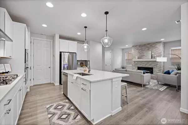 9888 Alpenglow WAY, Gig Harbor, WA 98332