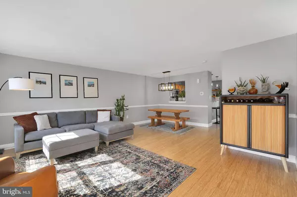 22952 REGENT TER, Sterling, VA 20166