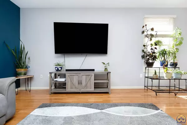 3613 Everett Pl, Manhattan, KS 66503