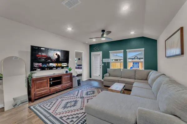 727 Shallowford PL, Bastrop, TX 78602