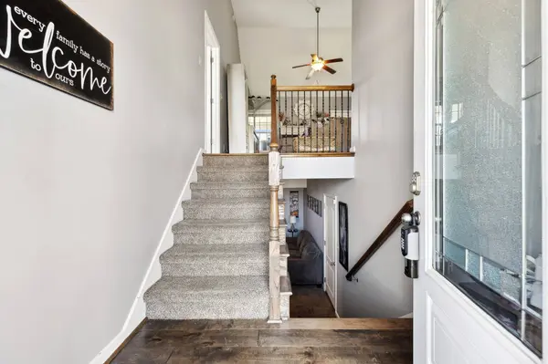 952 Harding Dr, Clarksville, TN 37042