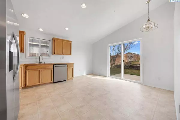 4311 Clydesdale, Pasco, WA 99301