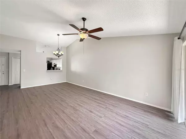 33 SILVER OAK CIR, Kissimmee, FL 34743