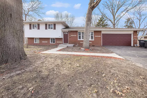 2366 Saturn ST, Portage, IN 46368