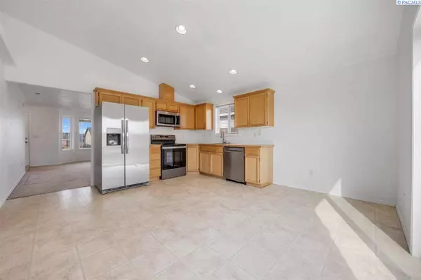 4311 Clydesdale, Pasco, WA 99301