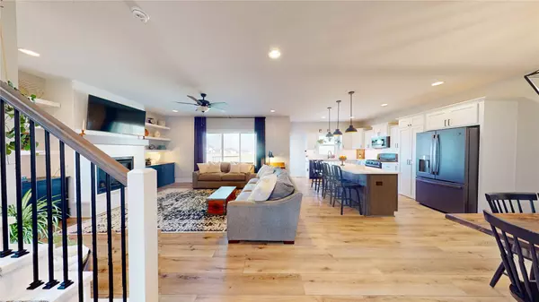 1828 Timberview Drive, Norwalk, IA 50211