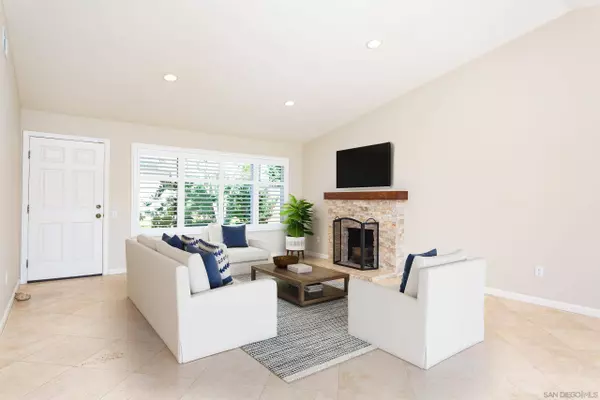 8330 Laurelridge Rd, San Diego, CA 92120