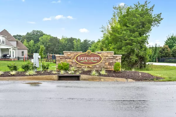 1139 Chagford Dr, Clarksville, TN 37043