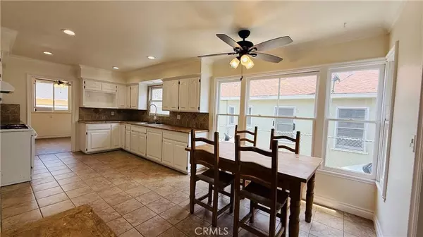 14639 Hamlin ST, Van Nuys, CA 91411