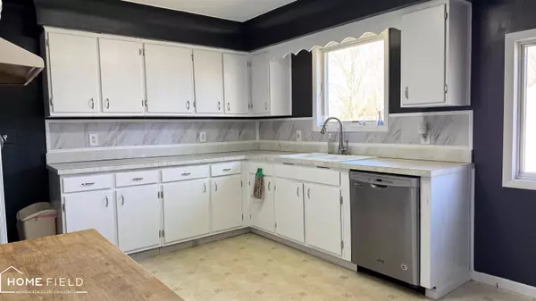 11973 E Brooks Road, Lennon, MI 48449