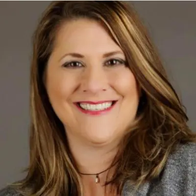 Julie Wynne