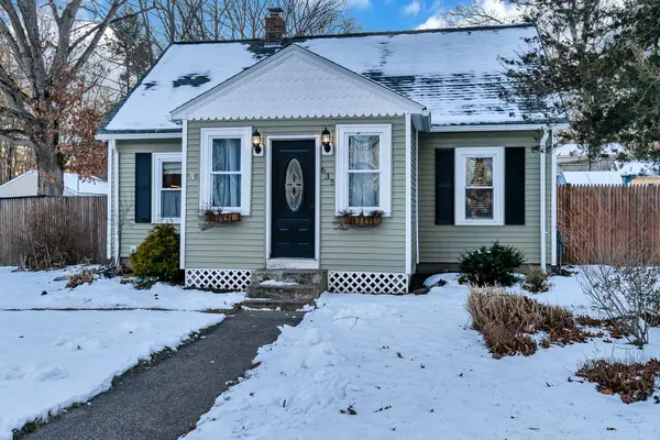 635 South Main Street, Pascoag, RI 02859
