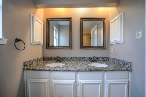 16407 Tibet Road, Friendswood, TX 77546
