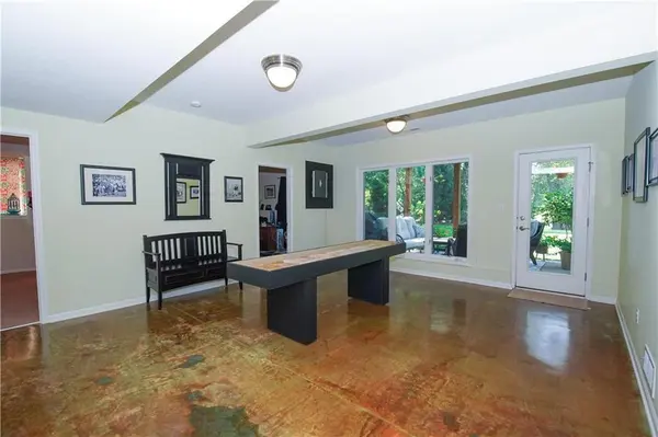 1100 Southwest Crystal Creek Place, Blue Springs, MO 64015