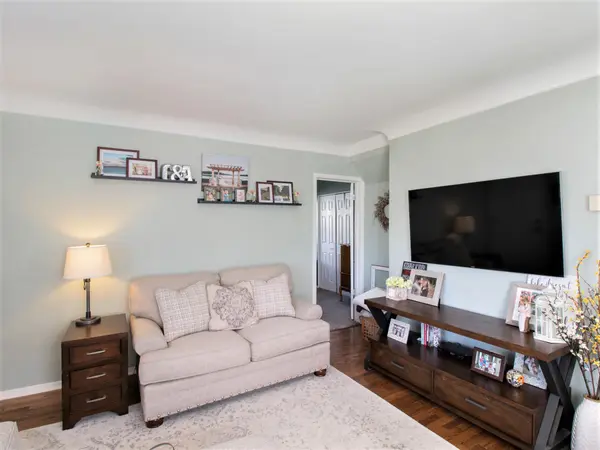 3834 Oakshire Avenue, Berkley, MI 48072