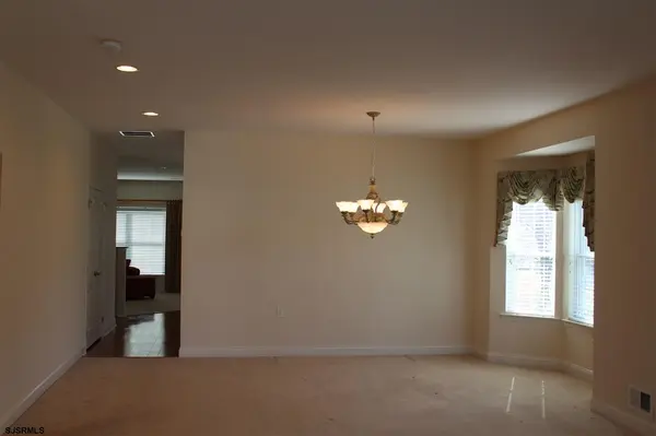 14 Marigold Circle, Egg Harbor Township, NJ 08234