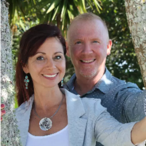 Marisa & Robert Santella