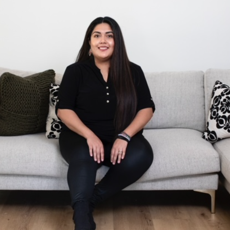 Real Estate Agent Joanna Espinoza First Community Realty