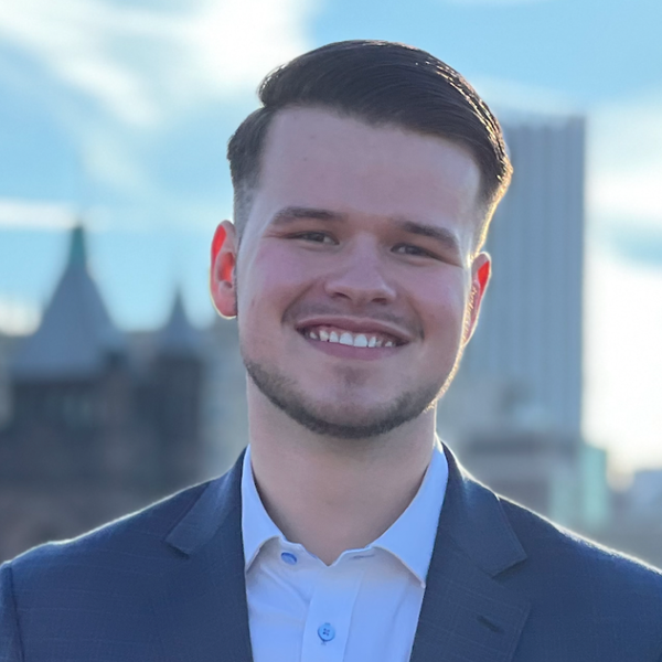 Seth Foltz, Associate Broker