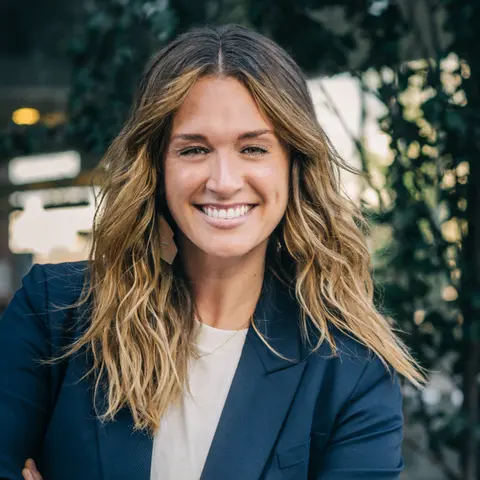 Carrie Levi — CLHMS GUILD REAL Luxury Division The Levi Group Colorado