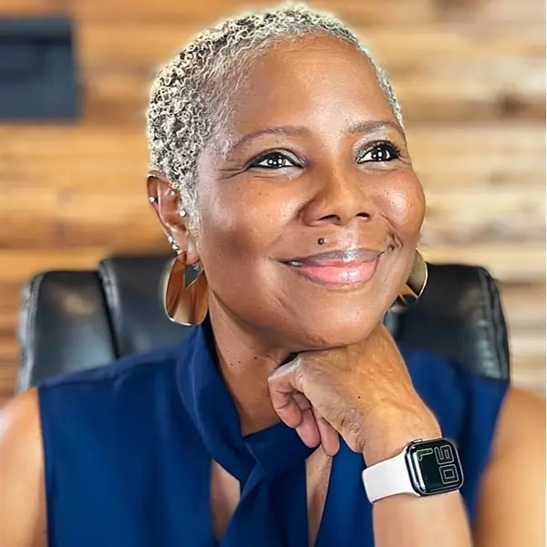 Cola Greenhill-Casados