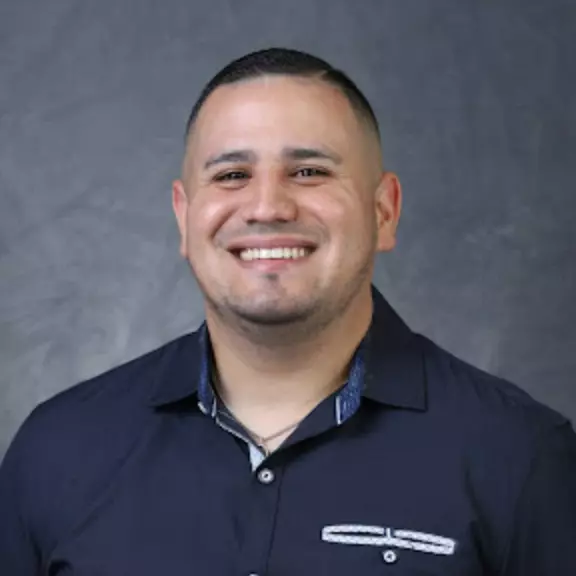 Gilbert Garza