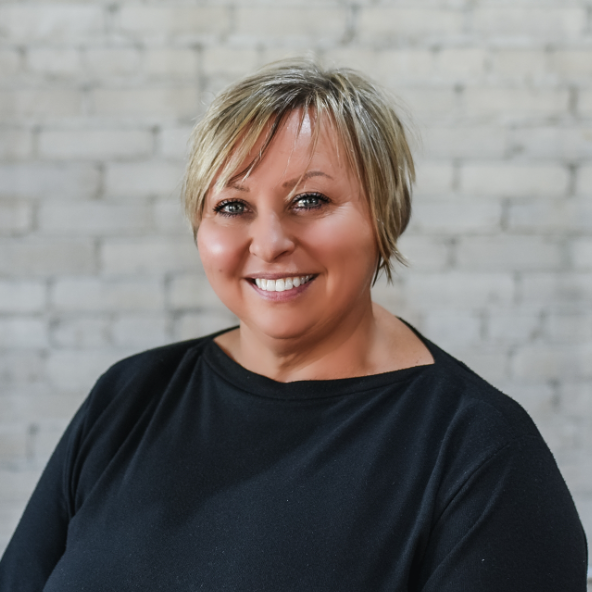 Real Estate Agent Beata ZimonFranczyk Castle Rock Realty