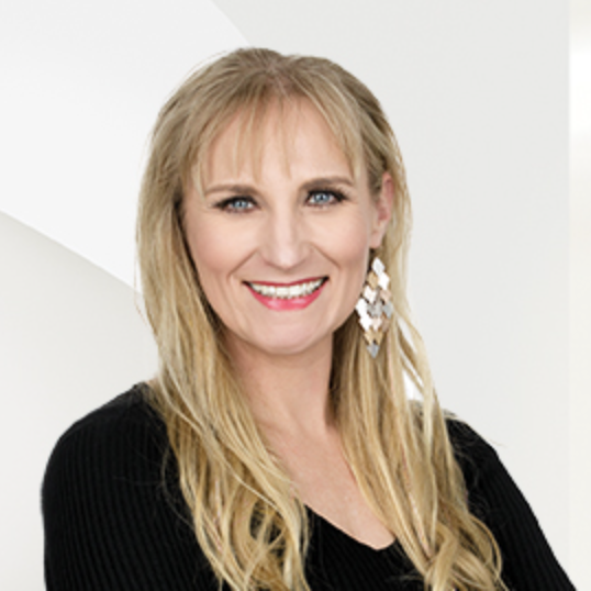 Dawn Luedecke