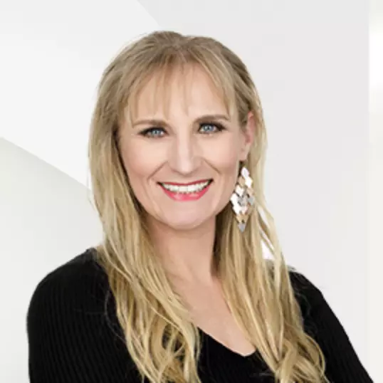 Dawn Luedecke