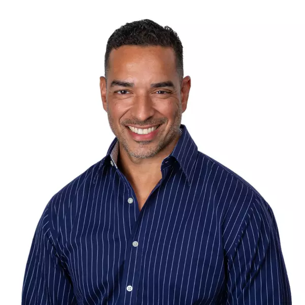 Real Estate Daniel Gonzalez LPT Realty