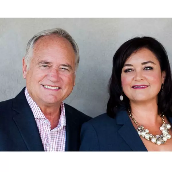 STEVE & KRISTA: The WIDNER Team