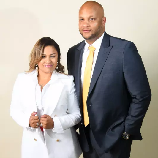 Vanessa & Shawn Kennedy